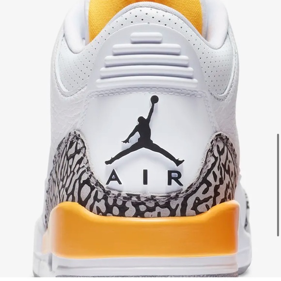 Nike Women’s Air Jordan 3 “Laser Orange” - Picture 3 of 4